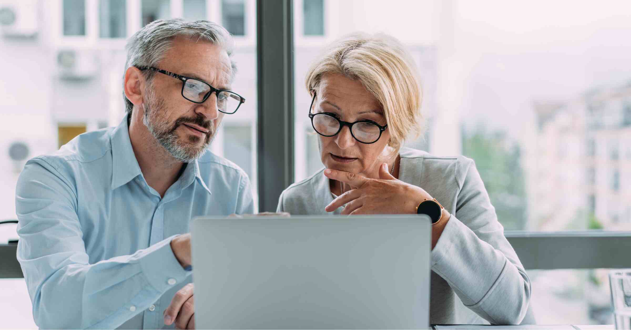 Customer talking with advisor